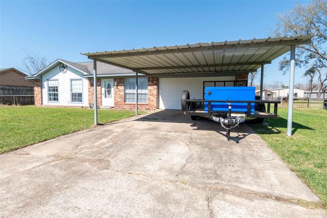 2319 Goldenrod Street, Highlands, TX 77562