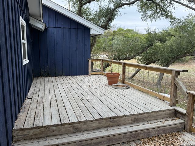 1154 Spitz Kegel View, Canyon Lake, TX 78133