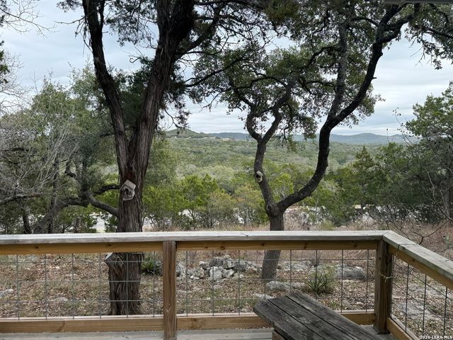 1154 Spitz Kegel View, Canyon Lake, TX 78133
