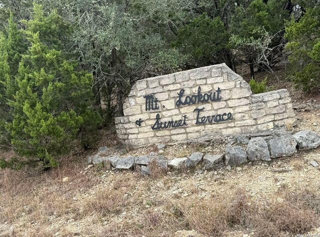 1154 Spitz Kegel View, Canyon Lake, TX 78133