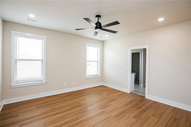 6704 SW Basswood Avenue, Bentonville, AR 72713