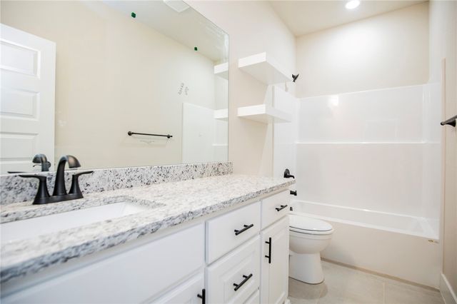 6704 SW Basswood Avenue, Bentonville, AR 72713