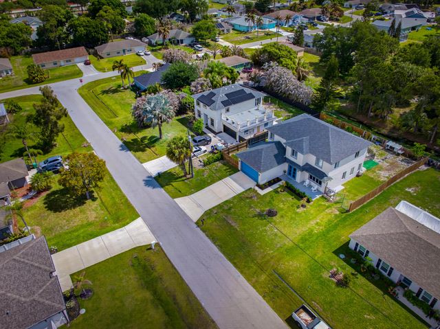 1633 SW Davis Street, Port St. Lucie, Port St Lucie, FL 34953