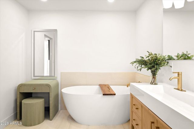 8755 E PLAZA Avenue, Scottsdale, AZ 85250