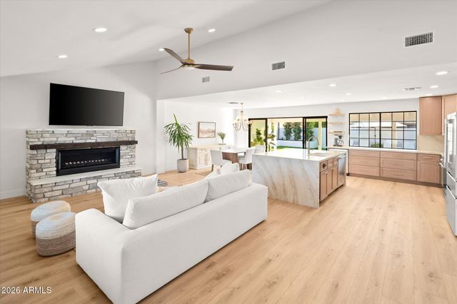 8755 E PLAZA Avenue, Scottsdale, AZ 85250