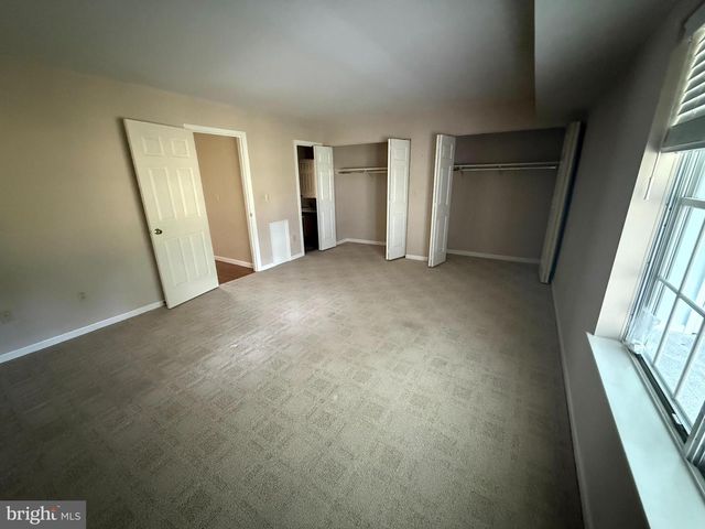 1808 WEXFORD RD, Palmyra, PA 17078