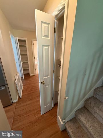 1808 WEXFORD RD, Palmyra, PA 17078