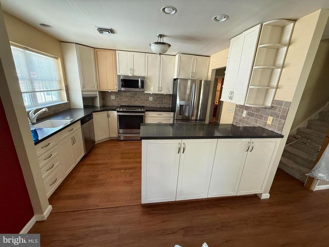 1808 WEXFORD RD, Palmyra, PA 17078