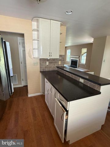 1808 WEXFORD RD, Palmyra, PA 17078