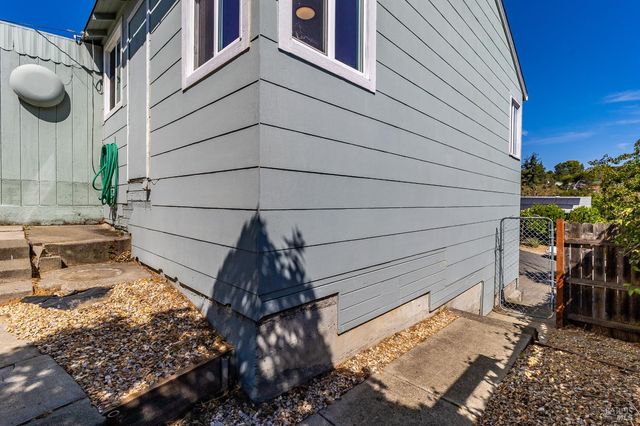 109 Webster St, Vallejo, CA 94591