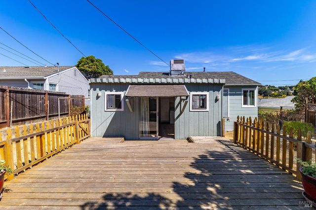 109 Webster St, Vallejo, CA 94591