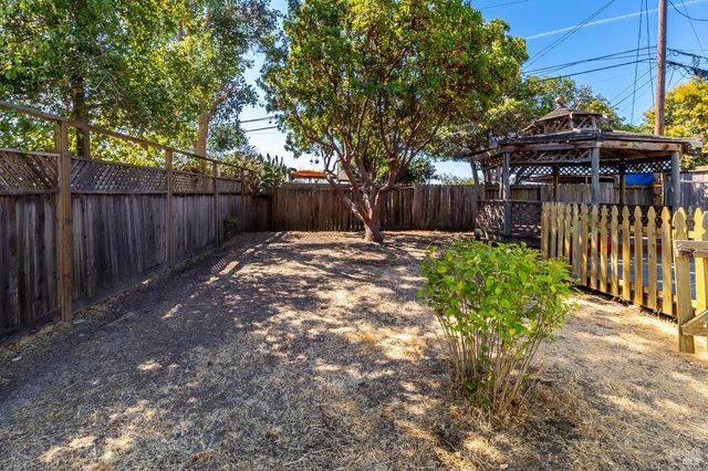 109 Webster St, Vallejo, CA 94591