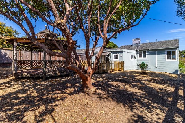 109 Webster St, Vallejo, CA 94591