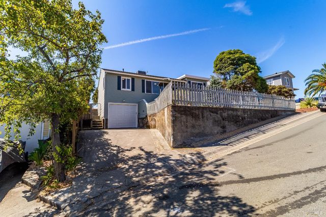 109 Webster St, Vallejo, CA 94591