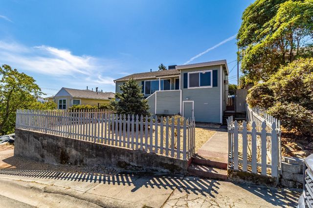 109 Webster St, Vallejo, CA 94591