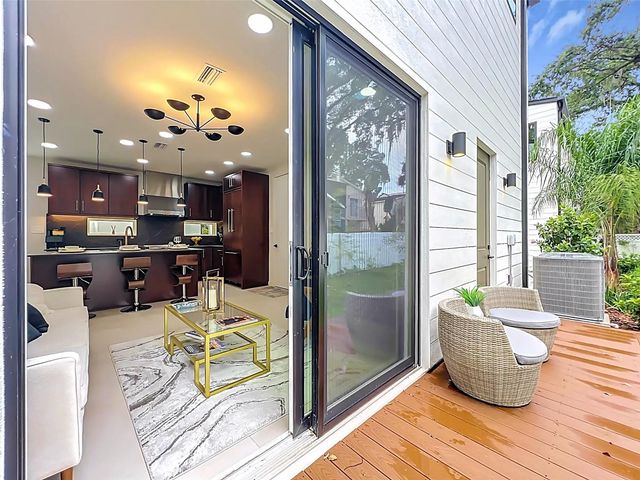 102 W PRINCETON STREET, Orlando, FL 32804