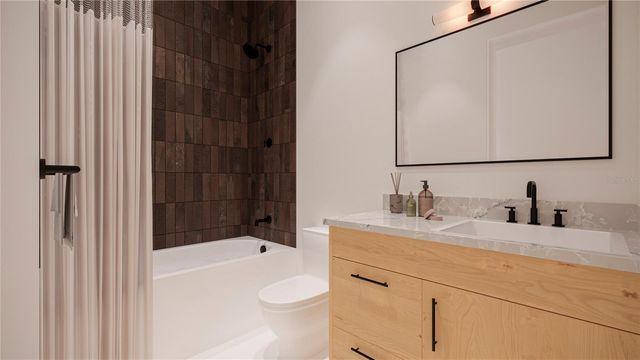 102 W PRINCETON STREET, Orlando, FL 32804