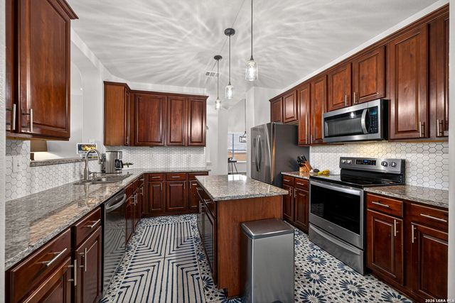 10327 Trotters Bay, San Antonio, TX 78254