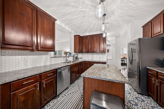 10327 Trotters Bay, San Antonio, TX 78254