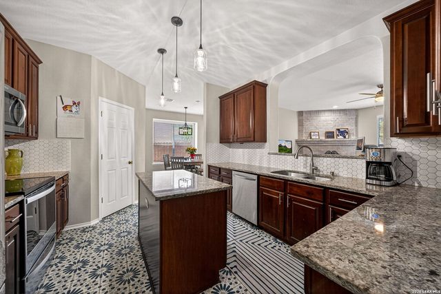 10327 Trotters Bay, San Antonio, TX 78254