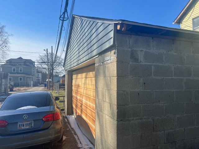 915 Old Leonard Avenue, Columbus, OH 43203