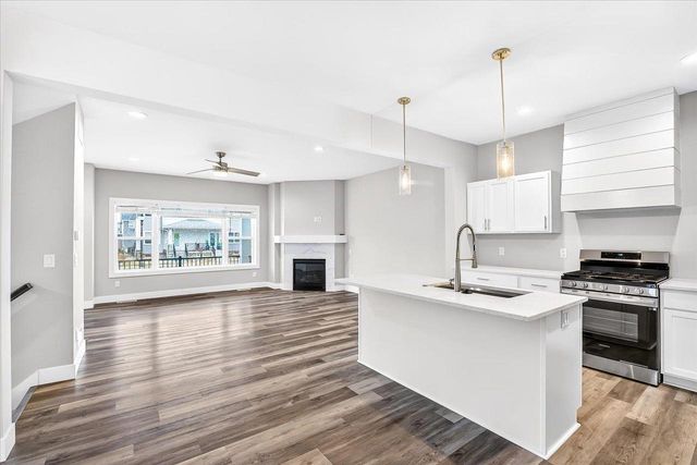 2817 Frisee Drive, Fitchburg, WI 53711