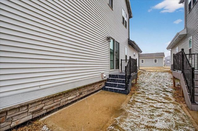 2817 Frisee Drive, Fitchburg, WI 53711