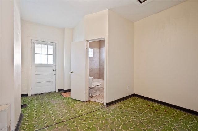 410 Orwell Way, Bloomfield, PA 15224