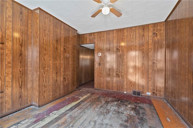 410 Orwell Way, Bloomfield, PA 15224