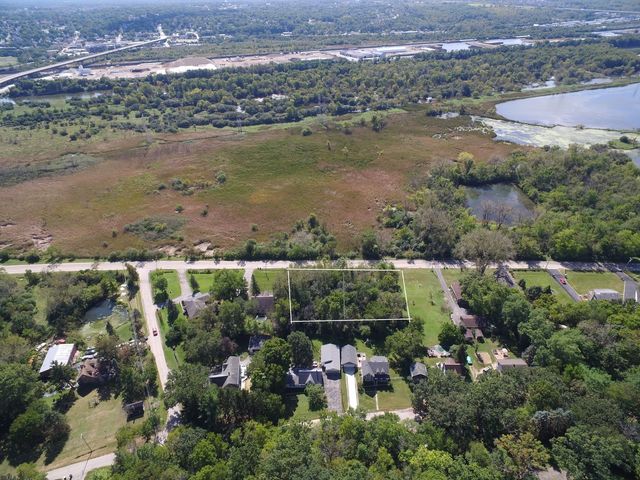 19w760 Bluff Road, Lemont, IL 60439