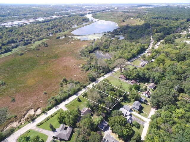 19w760 Bluff Road, Lemont, IL 60439