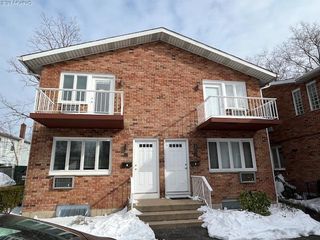 141 Manorhaven Boulevard J, Port Washington, NY 11050