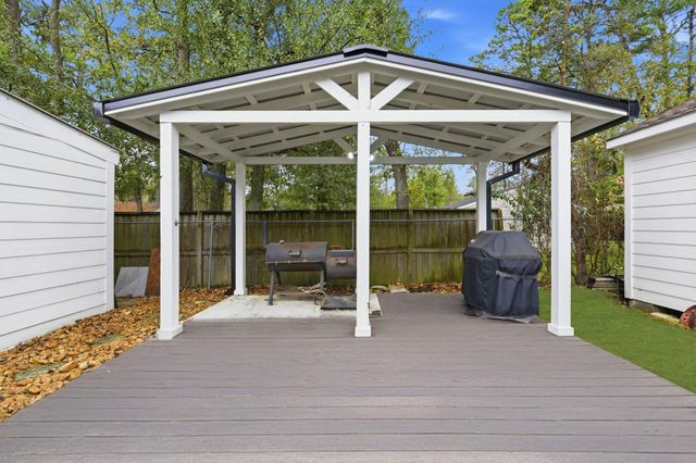 21531 Tophill Drive, Spring, TX 77388