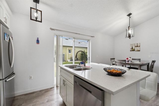 2409 LINCOLNSHIRE COURT, Kissimmee, FL 34743