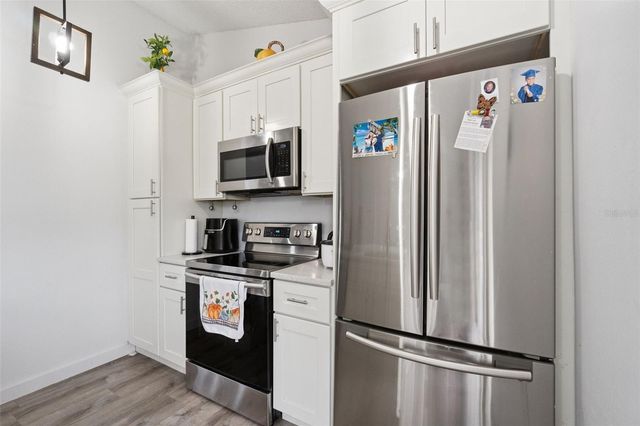 2409 LINCOLNSHIRE COURT, Kissimmee, FL 34743