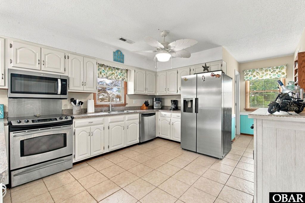 Image 14 of property listing at 213 Amberjack Court, Nags Head, NC 27959