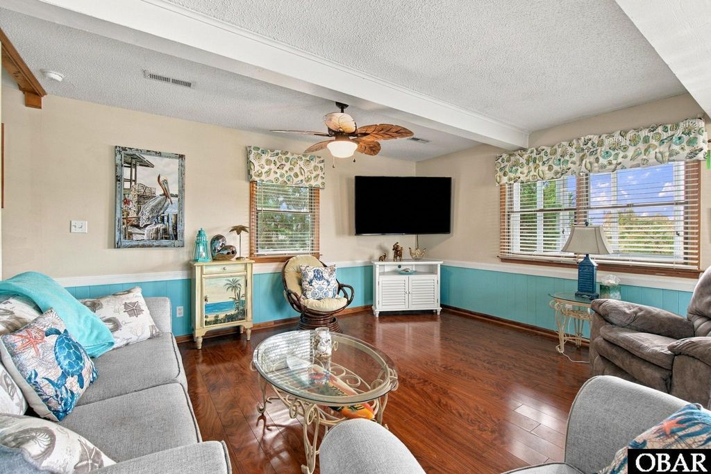 Image 4 of property listing at 213 Amberjack Court, Nags Head, NC 27959