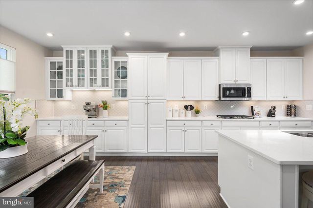 2 KNOB CREEK CT, Stafford, VA 22556