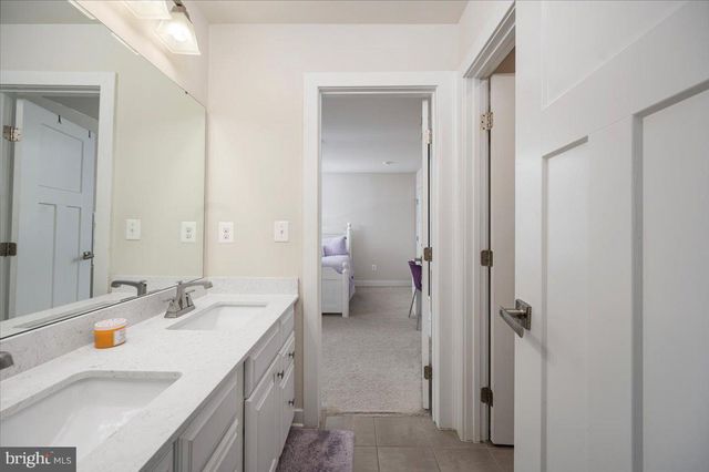 2 KNOB CREEK CT, Stafford, VA 22556