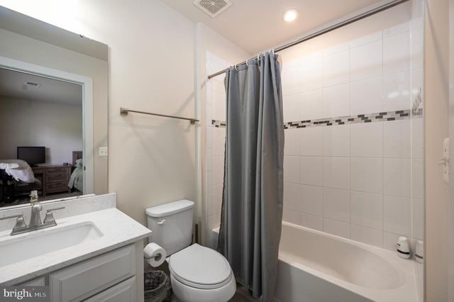 2 KNOB CREEK CT, Stafford, VA 22556