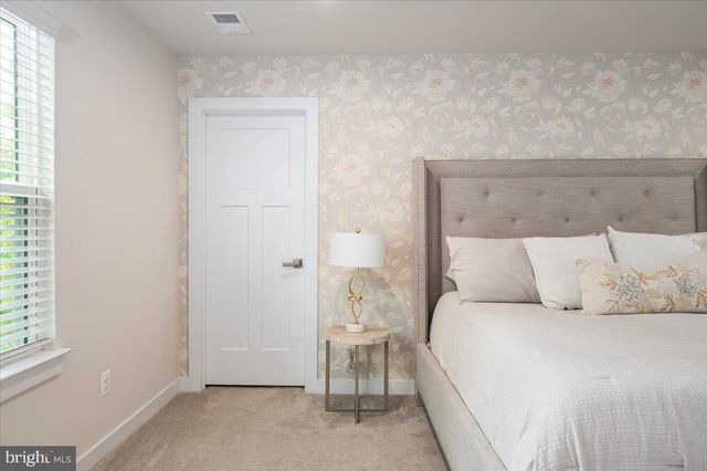 2 KNOB CREEK CT, Stafford, VA 22556