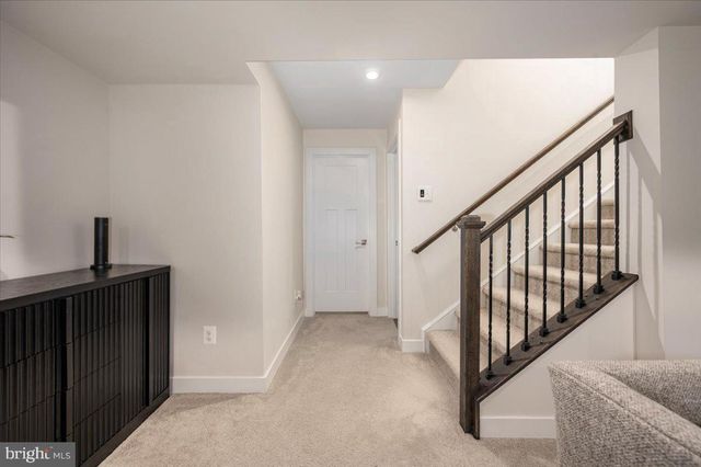 2 KNOB CREEK CT, Stafford, VA 22556