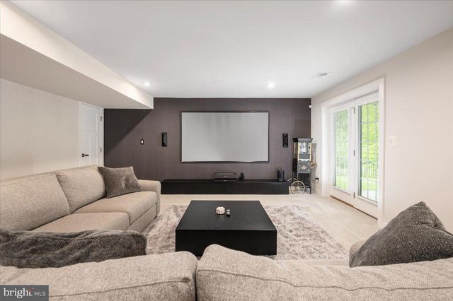 2 KNOB CREEK CT, Stafford, VA 22556
