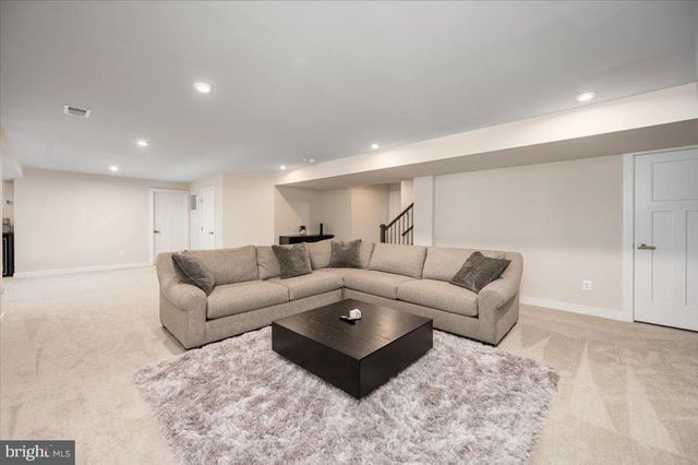2 KNOB CREEK CT, Stafford, VA 22556