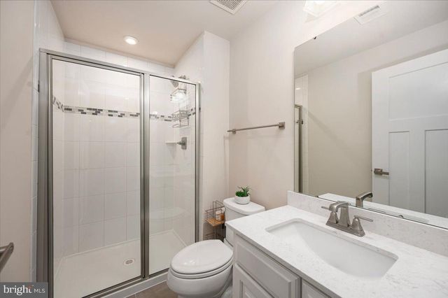 2 KNOB CREEK CT, Stafford, VA 22556