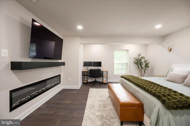 2 KNOB CREEK CT, Stafford, VA 22556