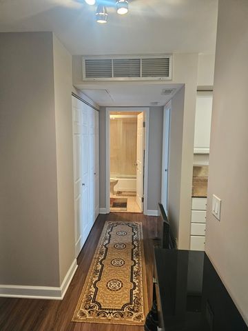 850 Wellington Avenue 415, Elk Grove Village, IL 60007