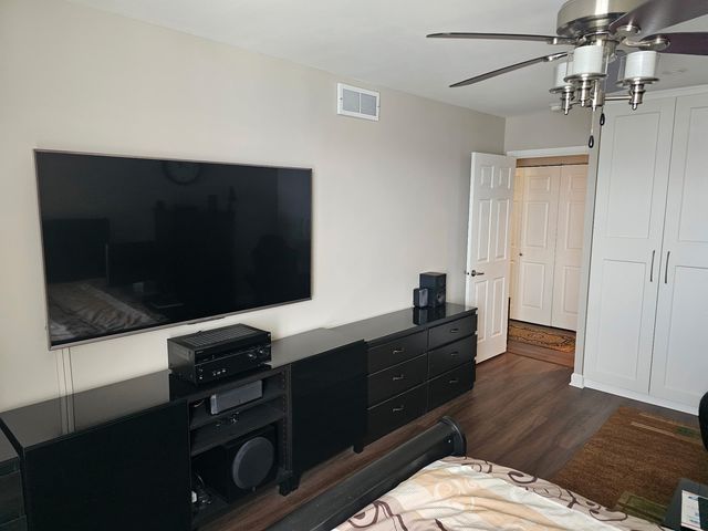 850 Wellington Avenue 415, Elk Grove Village, IL 60007