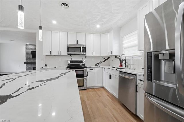 2400 Portal RD, Chesapeake, VA 23324