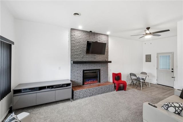 2400 Portal RD, Chesapeake, VA 23324